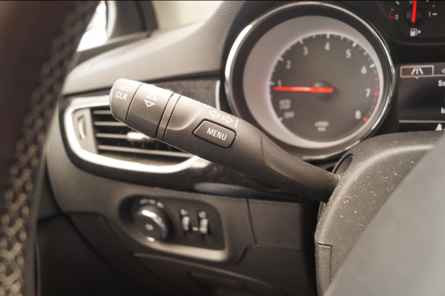 Opel Astra Sports Tourer 1.2 110pk Business Elegance -ECC-PDC-NAVI-