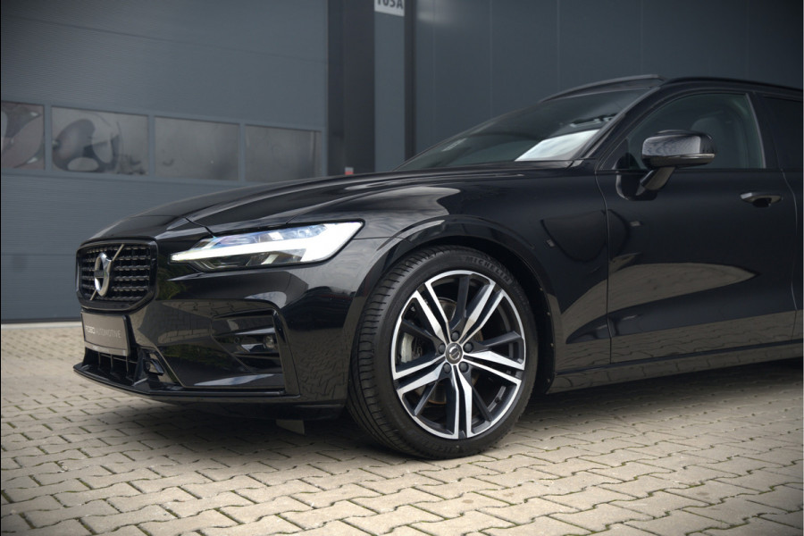 Volvo V60 2.0 B3 R-Design | Panoramadak | Harman Kardon | Keyless | Memory Stoel | Elektrische Stoelen | Stuurverwarming | Stoelverwarming | Camera | Adaptive Cruise Control | Leer | LED | DAB | Parkeensensoren | Appl