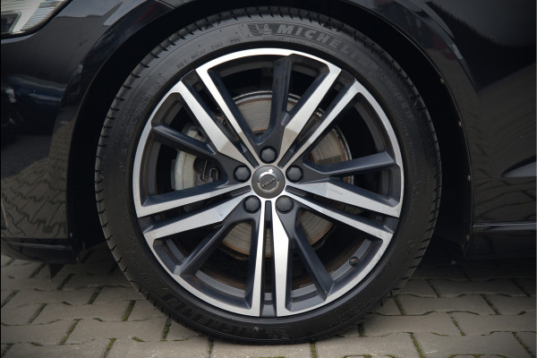 Volvo V60 2.0 B3 R-Design | Panoramadak | Harman Kardon | Keyless | Memory Stoel | Elektrische Stoelen | Stuurverwarming | Stoelverwarming | Camera | Adaptive Cruise Control | Leer | LED | DAB | Parkeensensoren | Appl