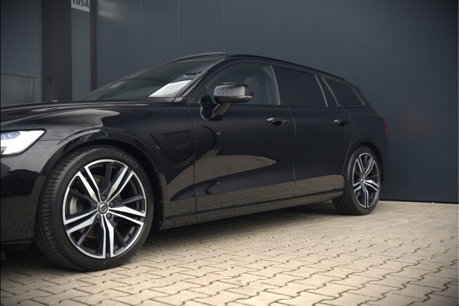 Volvo V60 2.0 B3 R-Design | Panoramadak | Harman Kardon | Keyless | Memory Stoel | Elektrische Stoelen | Stuurverwarming | Stoelverwarming | Camera | Adaptive Cruise Control | Leer | LED | DAB | Parkeensensoren | Appl