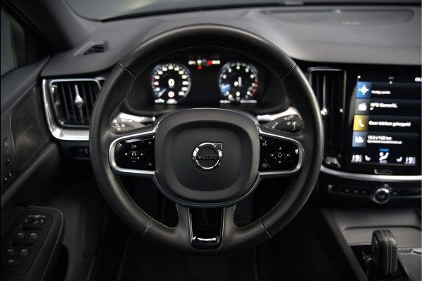 Volvo V60 2.0 B3 R-Design | Panoramadak | Harman Kardon | Keyless | Memory Stoel | Elektrische Stoelen | Stuurverwarming | Stoelverwarming | Camera | Adaptive Cruise Control | Leer | LED | DAB | Parkeensensoren | Appl