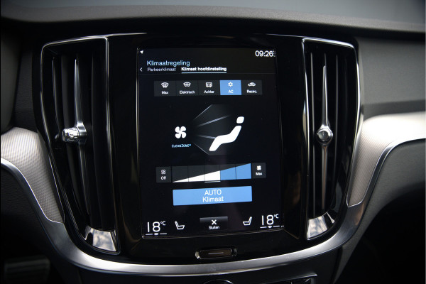 Volvo V60 2.0 B3 R-Design | Panoramadak | Harman Kardon | Keyless | Memory Stoel | Elektrische Stoelen | Stuurverwarming | Stoelverwarming | Camera | Adaptive Cruise Control | Leer | LED | DAB | Parkeensensoren | Appl