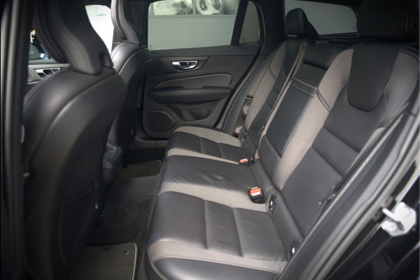 Volvo V60 2.0 B3 R-Design | Panoramadak | Harman Kardon | Keyless | Memory Stoel | Elektrische Stoelen | Stuurverwarming | Stoelverwarming | Camera | Adaptive Cruise Control | Leer | LED | DAB | Parkeensensoren | Appl