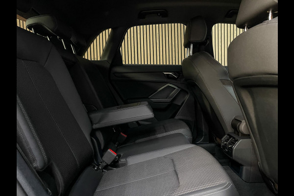 Audi Q3 45 TFSI e S Line 245PK - Trekhaak - Virtual - Navi