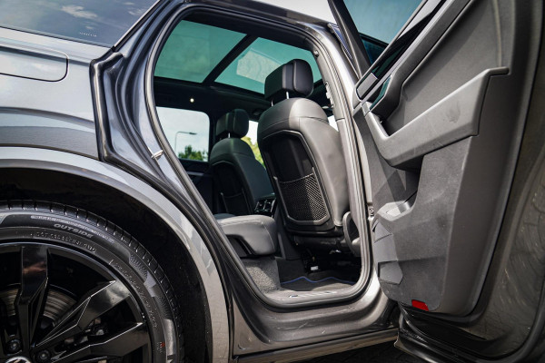 Volkswagen Touareg 3.0 TSi 4MOTION R | 360 cam | Panorama | Trekhaak | Incl. BTW | HuD | Adaptieve Cruise | Luchtvering | Park Ass