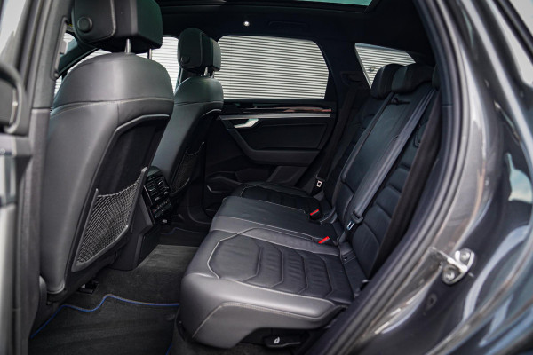 Volkswagen Touareg 3.0 TSi 4MOTION R | 360 cam | Panorama | Trekhaak | Incl. BTW | HuD | Adaptieve Cruise | Luchtvering | Park Ass
