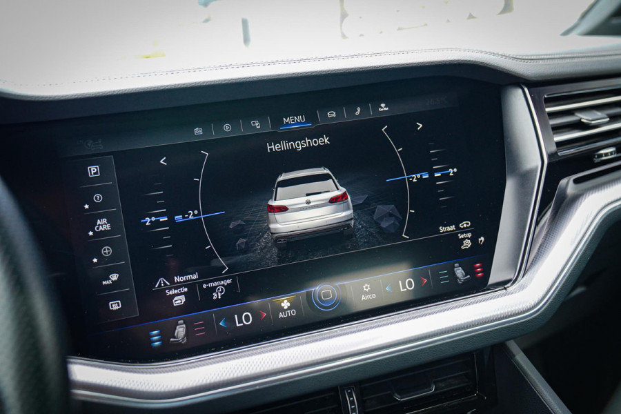 Volkswagen Touareg 3.0 TSi 4MOTION R | 360 cam | Panorama | Trekhaak | Incl. BTW | HuD | Adaptieve Cruise | Luchtvering | Park Ass