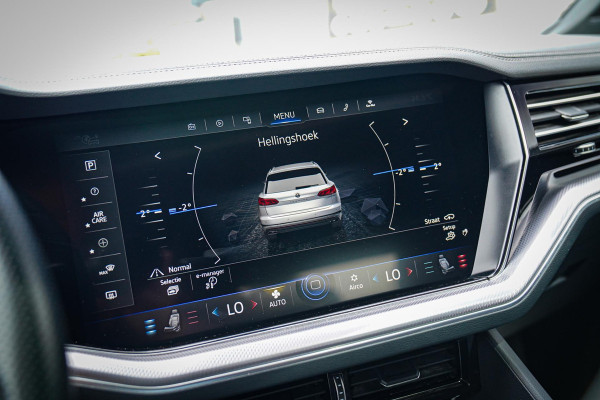 Volkswagen Touareg 3.0 TSi 4MOTION R | 360 cam | Panorama | Trekhaak | Incl. BTW | HuD | Adaptieve Cruise | Luchtvering | Park Ass