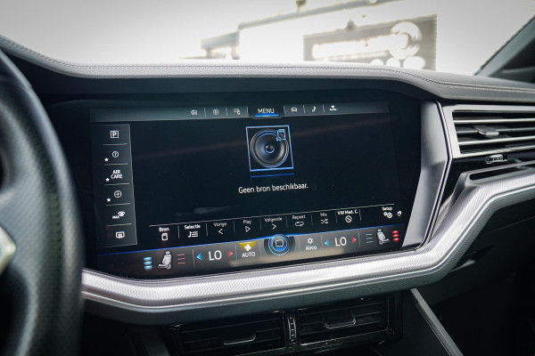 Volkswagen Touareg 3.0 TSi 4MOTION R | 360 cam | Panorama | Trekhaak | Incl. BTW | HuD | Adaptieve Cruise | Luchtvering | Park Ass