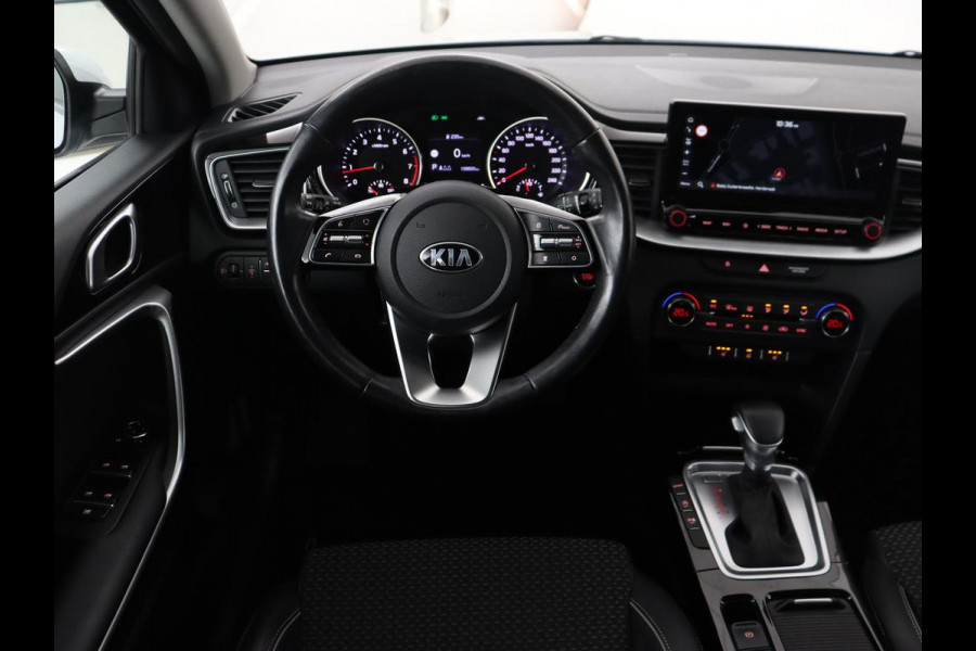 Kia Ceed 1.4 T-GDi DynamicPlusLine | Stoel & stuurverwarming | Adaptive cruise | Camera | Carplay | Keyless | Half leder | Navigatie