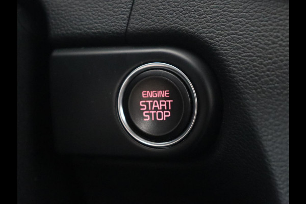 Kia Ceed 1.4 T-GDi DynamicPlusLine | Stoel & stuurverwarming | Adaptive cruise | Camera | Carplay | Keyless | Half leder | Navigatie