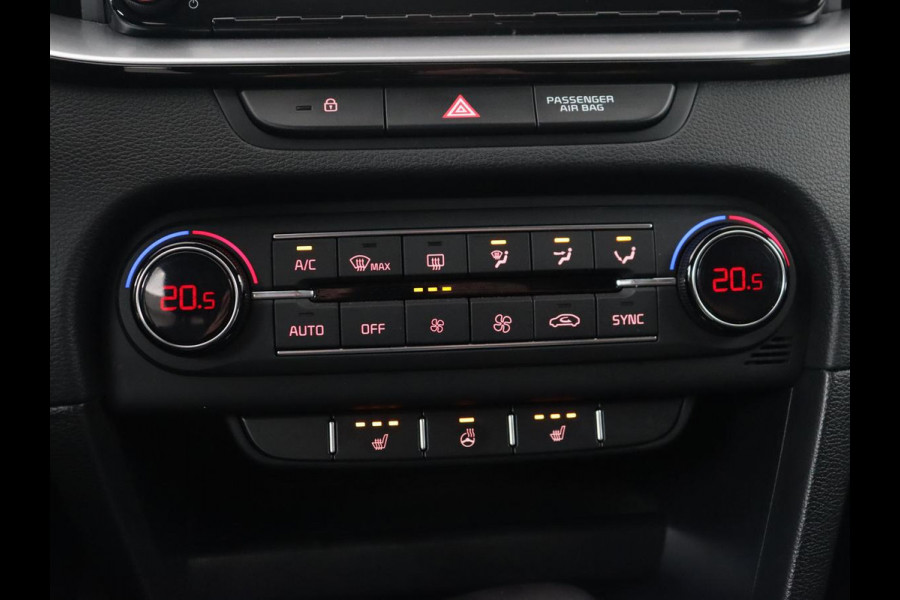 Kia Ceed 1.4 T-GDi DynamicPlusLine | Stoel & stuurverwarming | Adaptive cruise | Camera | Carplay | Keyless | Half leder | Navigatie