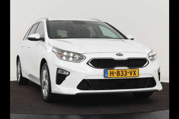 Kia Ceed 1.4 T-GDi DynamicPlusLine | Stoel & stuurverwarming | Adaptive cruise | Camera | Carplay | Keyless | Half leder | Navigatie