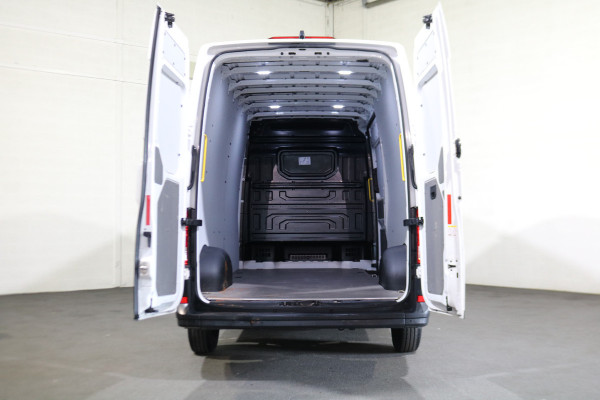 Volkswagen Crafter 2.0 TDI L4 H3 Automaat