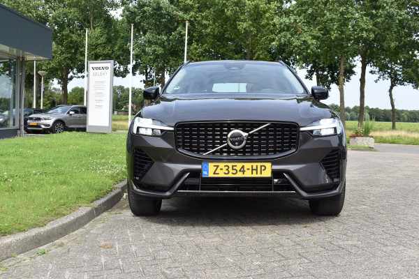 Volvo XC60 T6 350PK Plug-in hybrid AWD Plus Dark Pano dak | ACC | 360 Camera | Trekhaak | Leder | Blis