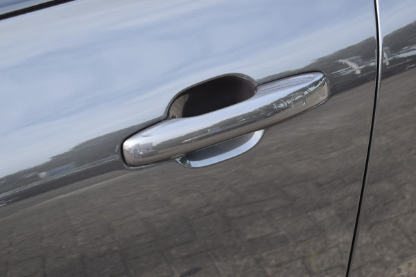Volvo XC60 T6 350PK Plug-in hybrid AWD Plus Dark Pano dak | ACC | 360 Camera | Trekhaak | Leder | Blis