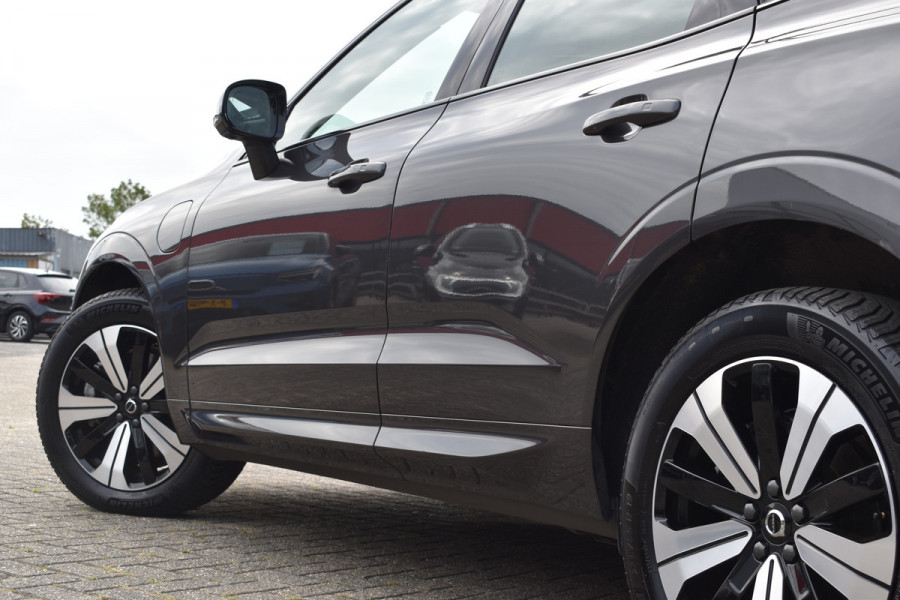 Volvo XC60 T6 350PK Plug-in hybrid AWD Plus Dark Pano dak | ACC | 360 Camera | Trekhaak | Leder | Blis