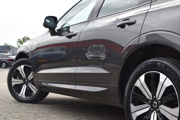 Volvo XC60 T6 350PK Plug-in hybrid AWD Plus Dark Pano dak | ACC | 360 Camera | Trekhaak | Leder | Blis