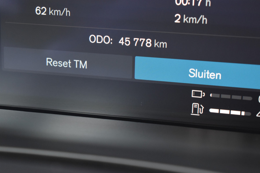 Volvo XC60 T6 350PK Plug-in hybrid AWD Plus Dark Pano dak | ACC | 360 Camera | Trekhaak | Leder | Blis