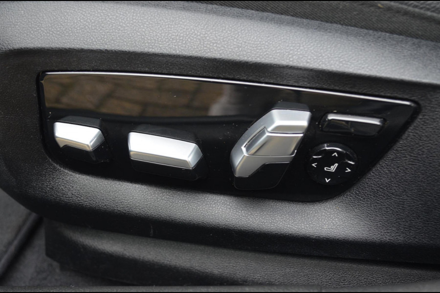 BMW 5 Serie 540i xDrive Touring 340 pk M-sport / Blackline