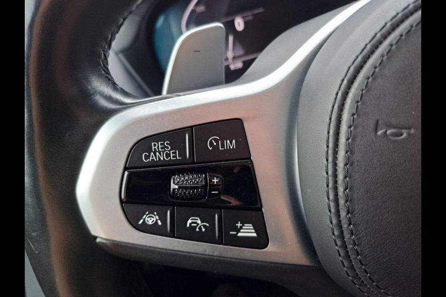 BMW X3 xDrive30e High Executive | M Sport | Pano | Trekhaak | Leder | HK Sound | Memory | HUD | Shadow line |