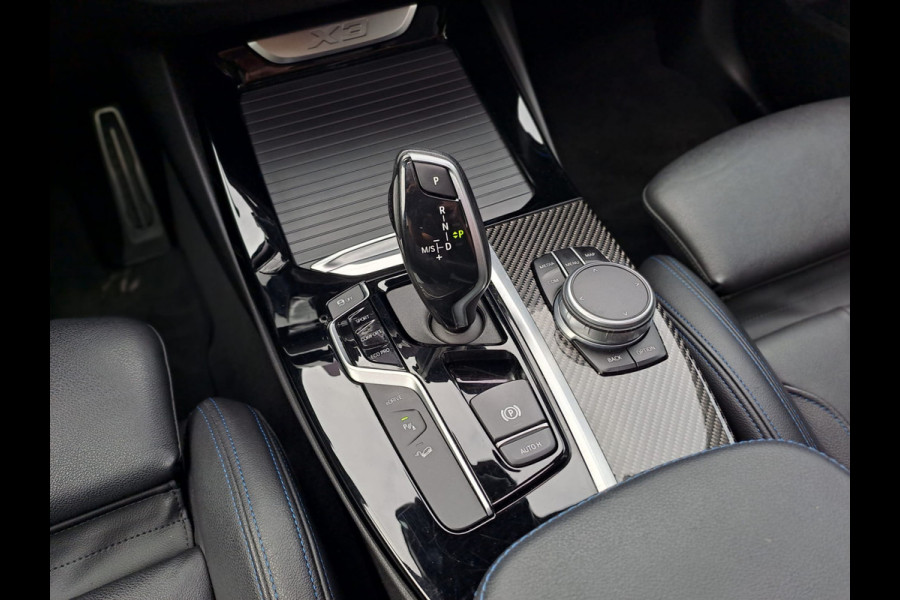 BMW X3 xDrive30e High Executive | M Sport | Pano | Trekhaak | Leder | HK Sound | Memory | HUD | Shadow line |