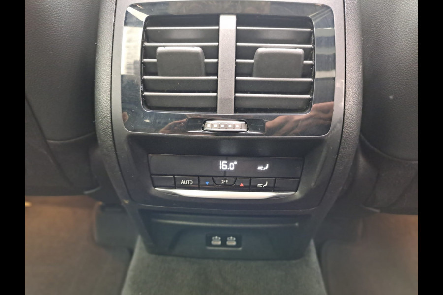 BMW X3 xDrive30e High Executive | M Sport | Pano | Trekhaak | Leder | HK Sound | Memory | HUD | Shadow line |