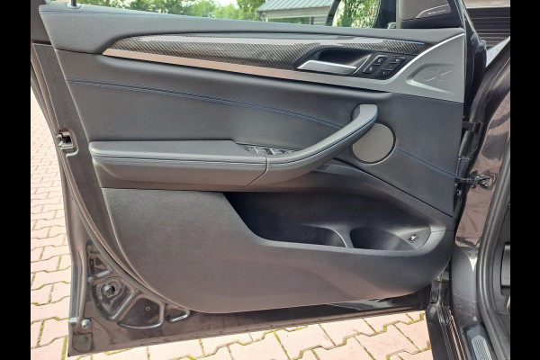 BMW X3 xDrive30e High Executive | M Sport | Pano | Trekhaak | Leder | HK Sound | Memory | HUD | Shadow line |