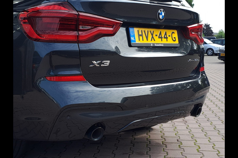 BMW X3 xDrive30e High Executive | M Sport | Pano | Trekhaak | Leder | HK Sound | Memory | HUD | Shadow line |