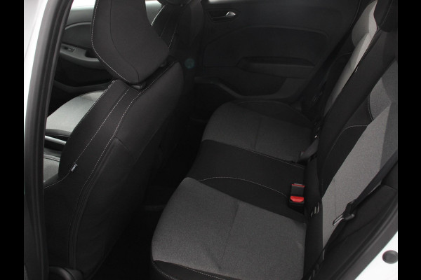 Mitsubishi Colt 1.6 HEV Automaat Intense Navigatie d.m.v. Apple Carplay/Android Auto Camera Climate Control Cruise Control Lichtmetalen velgen Extra Getint Glas Digitale Cockpit