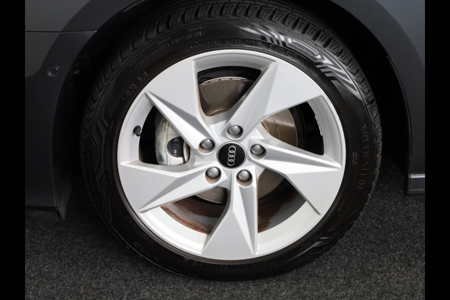 Audi A3 Sportback 35 TFSI Advanced edition 150 pk S-tronic | Private lease € 644,- | Navigatie | Parkeersensoren (Park assist) | Achteruitrijcamera | Adaptieve cruise control | LED koplampen |