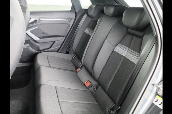 Audi A3 Sportback 35 TFSI Advanced edition 150 pk S-tronic | Private lease € 644,- | Navigatie | Parkeersensoren (Park assist) | Achteruitrijcamera | Adaptieve cruise control | LED koplampen |