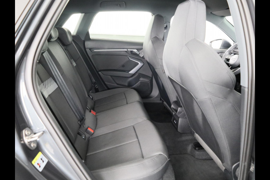 Audi A3 Sportback 35 TFSI Advanced edition 150 pk S-tronic | Private lease € 644,- | Navigatie | Parkeersensoren (Park assist) | Achteruitrijcamera | Adaptieve cruise control | LED koplampen |