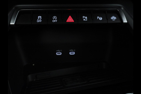 Audi A3 Sportback 35 TFSI Advanced edition 150 pk S-tronic | Private lease € 644,- | Navigatie | Parkeersensoren (Park assist) | Achteruitrijcamera | Adaptieve cruise control | LED koplampen |