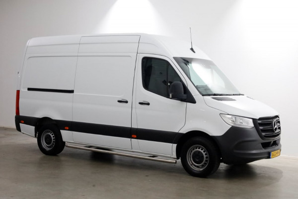 Mercedes-Benz Sprinter 311 CDI 115pk RWD L2H2 Servicewagen Airco/Camera/230V 07-2020