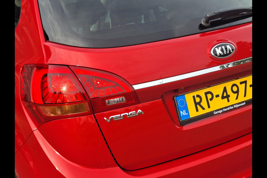 Kia Venga 1.4 CVVT Edition Sky | Panorama dak | Trekhaak | NAP | Navi | Climate Control | Camera | occasion