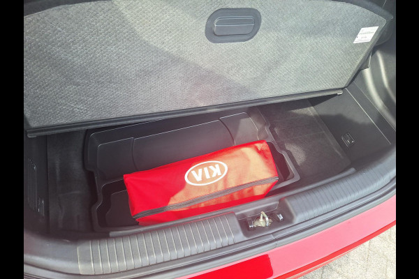 Kia Venga 1.4 CVVT Edition Sky | Panorama dak | Trekhaak | NAP | Navi | Climate Control | Camera | occasion