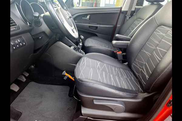 Kia Venga 1.4 CVVT Edition Sky | Panorama dak | Trekhaak | NAP | Navi | Climate Control | Camera | occasion