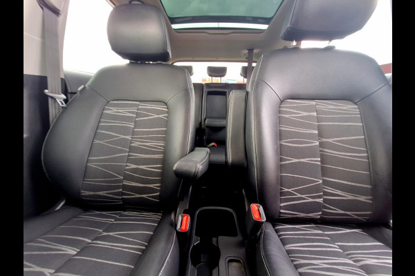 Kia Venga 1.4 CVVT Edition Sky | Panorama dak | Trekhaak | NAP | Navi | Climate Control | Camera | occasion