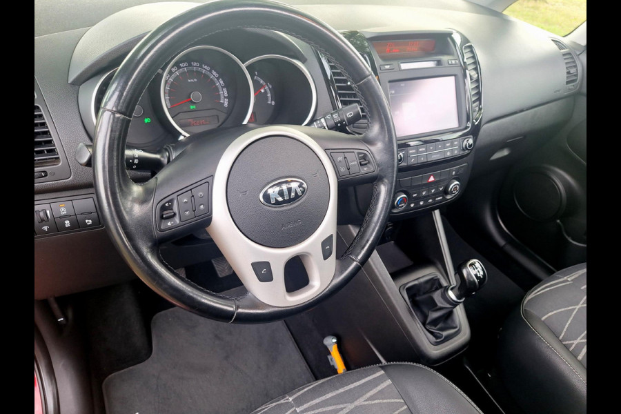 Kia Venga 1.4 CVVT Edition Sky | Panorama dak | Trekhaak | NAP | Navi | Climate Control | Camera | occasion