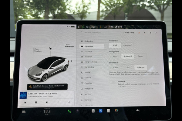 Tesla Model 3 Standard RWD Plus 60 kWh | LFP-accu | Facelift model | Elektrische kofferbak | 19-inch velgen | Panoramadak | Autopilot | Performance spoiler | Rijklaar met 12 maanden BOVAG-garantie