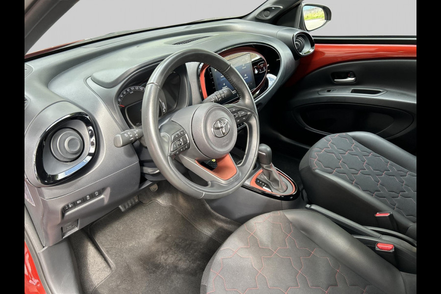 Toyota Aygo X 1.0 VVT-i S-CVT Envy | Afneembare trekhaak | Inclusief gratis fietsendrager!