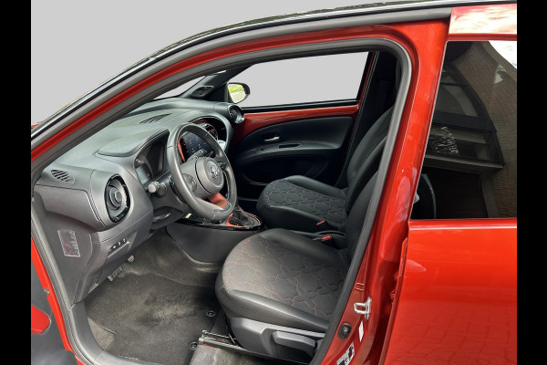 Toyota Aygo X 1.0 VVT-i S-CVT Envy | Afneembare trekhaak | Inclusief gratis fietsendrager!