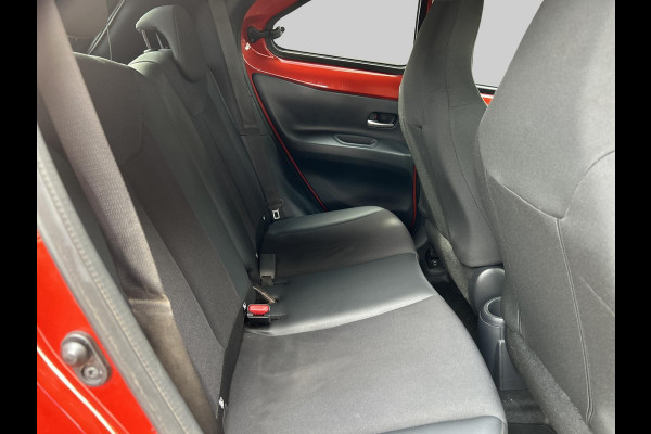 Toyota Aygo X 1.0 VVT-i S-CVT Envy | Afneembare trekhaak | Inclusief gratis fietsendrager!