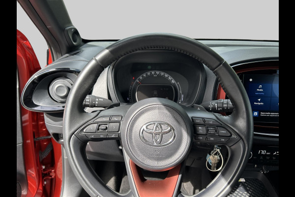 Toyota Aygo X 1.0 VVT-i S-CVT Envy | Afneembare trekhaak | Inclusief gratis fietsendrager!