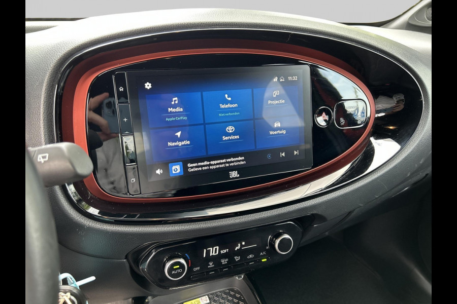 Toyota Aygo X 1.0 VVT-i S-CVT Envy | Afneembare trekhaak | Inclusief gratis fietsendrager!