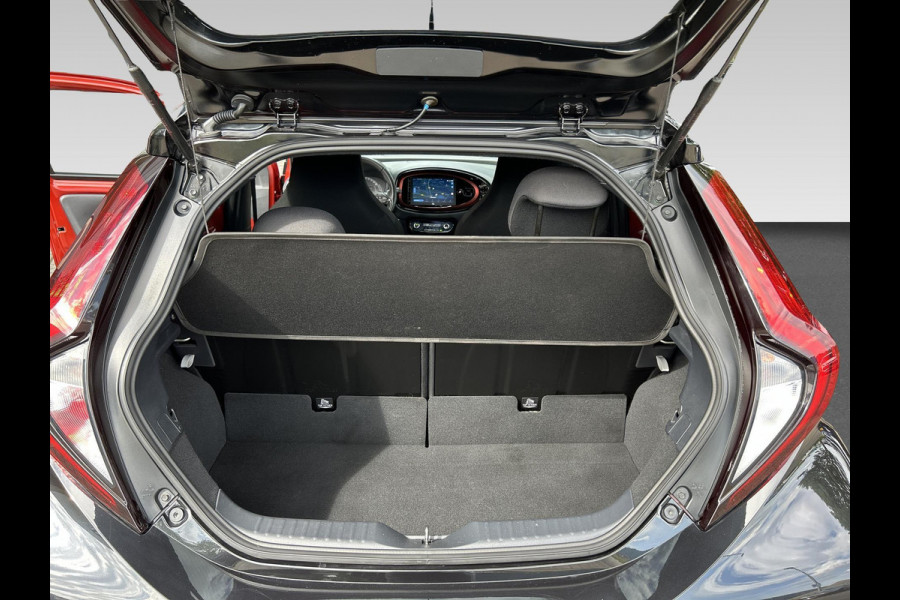 Toyota Aygo X 1.0 VVT-i S-CVT Envy | Afneembare trekhaak | Inclusief gratis fietsendrager!