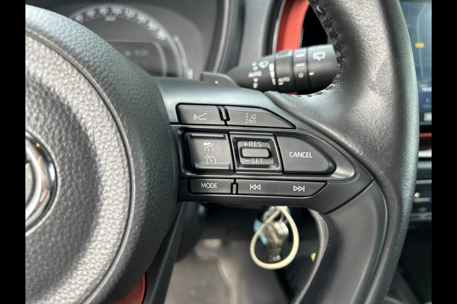 Toyota Aygo X 1.0 VVT-i S-CVT Envy | Afneembare trekhaak | Inclusief gratis fietsendrager!