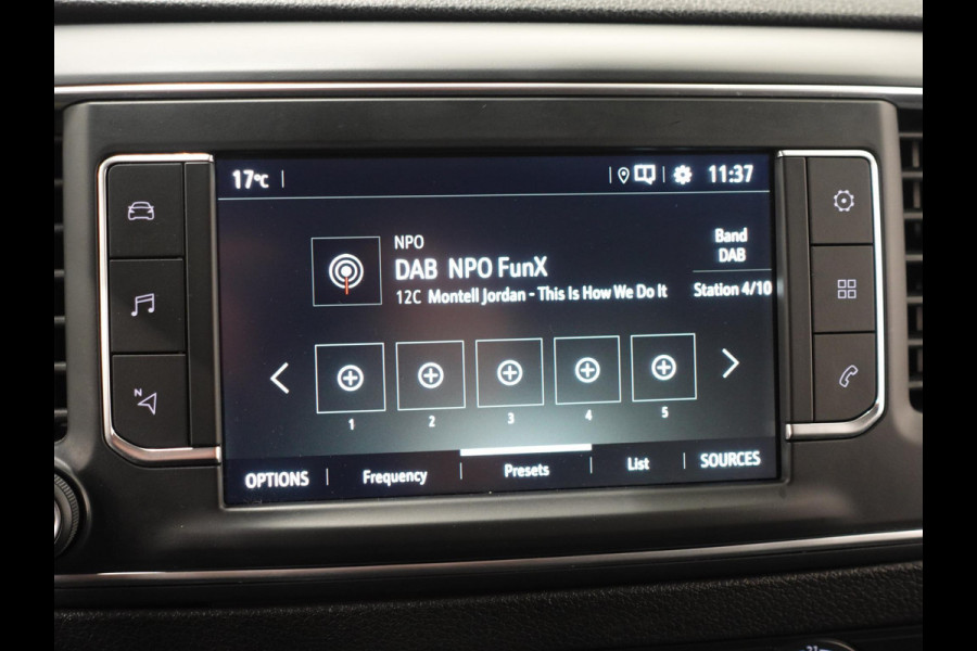 Opel Vivaro 145pk L3H1 Automaat Navigate Trekhaak Cruise control Apple Carplay Camera