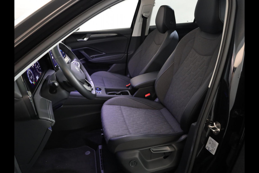 Volkswagen Tiguan 1.5 eTSI Life Edition 130 pk Automaat (DSG) | Verlengde garantie | Navigatie | Panoramadak | Elektr. trekhaak | Parkeersensoren (Park assist) | Achteruitrijcamera |